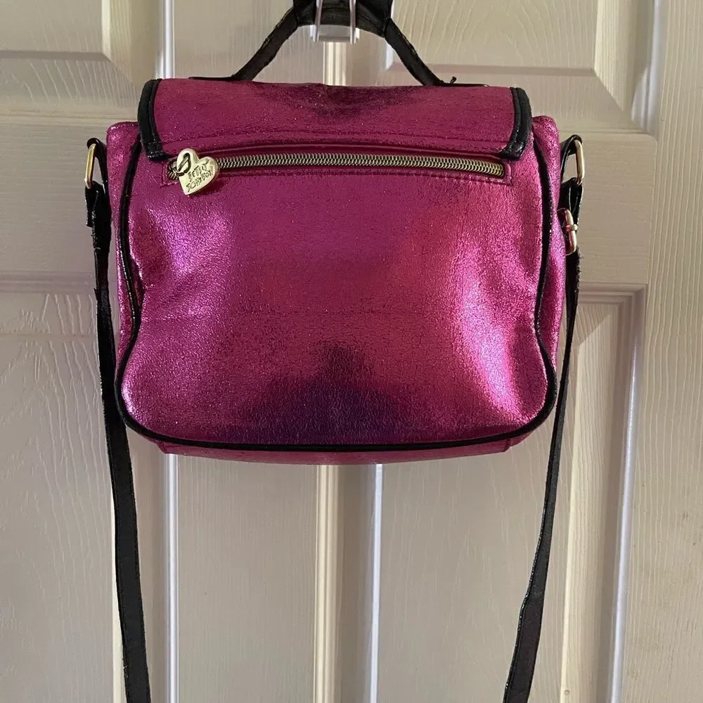 Betsey Johnson metallic Fuchsia off the hook crossbody bag gold tone acc…